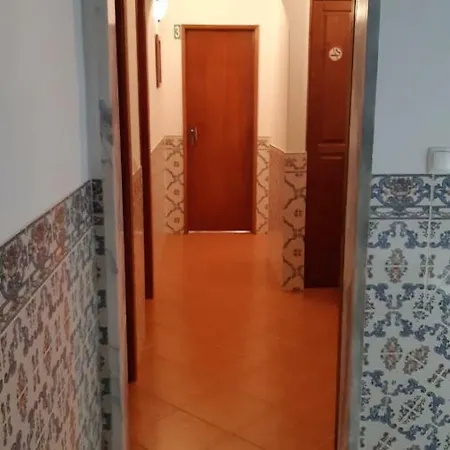 Alojamentos S.jose 게스트하우스